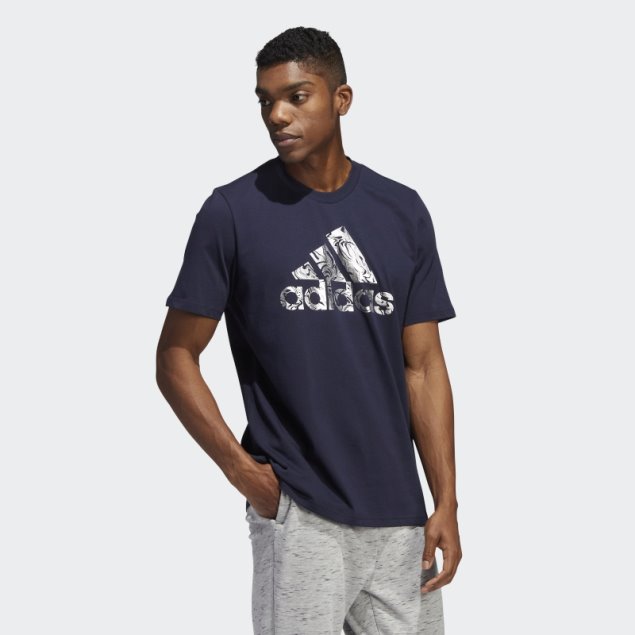 Camiseta Con Gráfico De La Insignia Del Deporte De Lámina Líquida Tinta Adidas