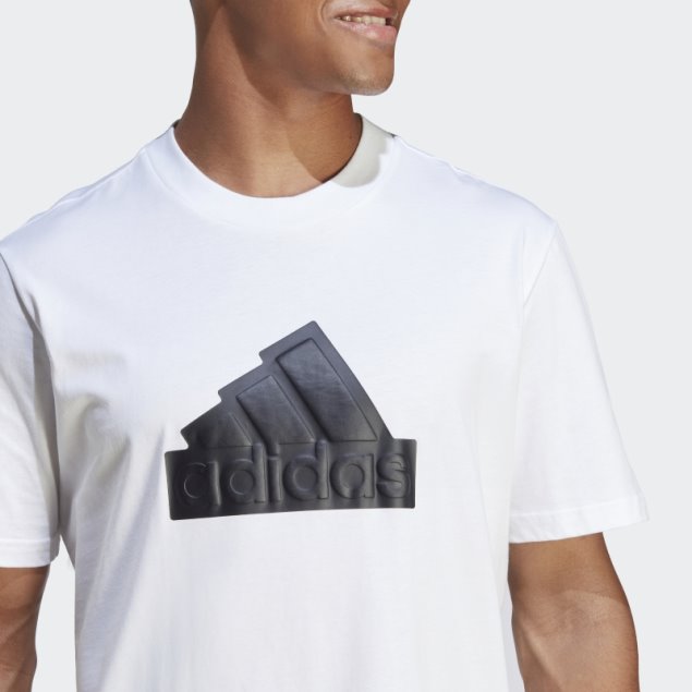 Camiseta Blanca Adidas Future Icons Insignia De Deporte