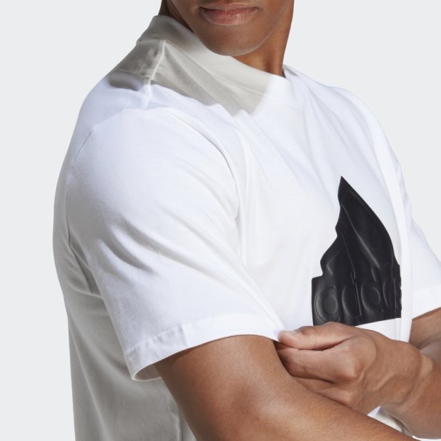 Camiseta Blanca Adidas Future Icons Insignia De Deporte
